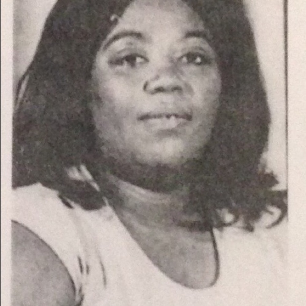 Meet your Posher, Zina